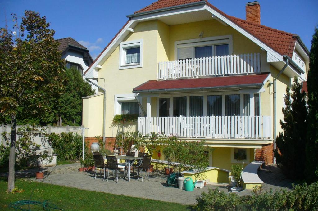 Gyoergyi Haus Hotel Bük Exterior foto